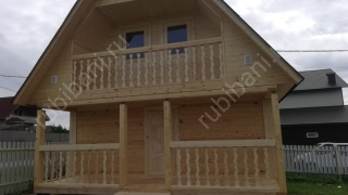 Баня из бруса 6×4 с террасой и балконом (Б-3), 24 м²